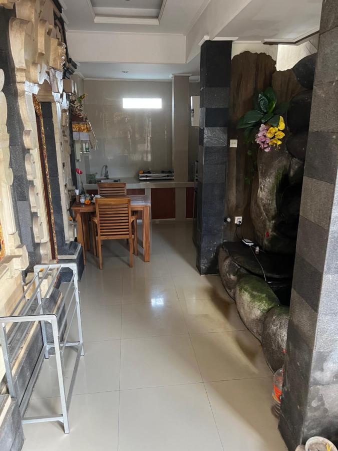 Appartement Oes House à Ubud Extérieur photo